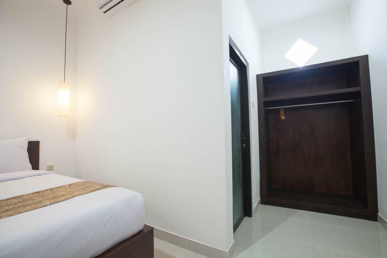 Hotel Yankee Fara 14 Seminyak Exteriér fotografie
